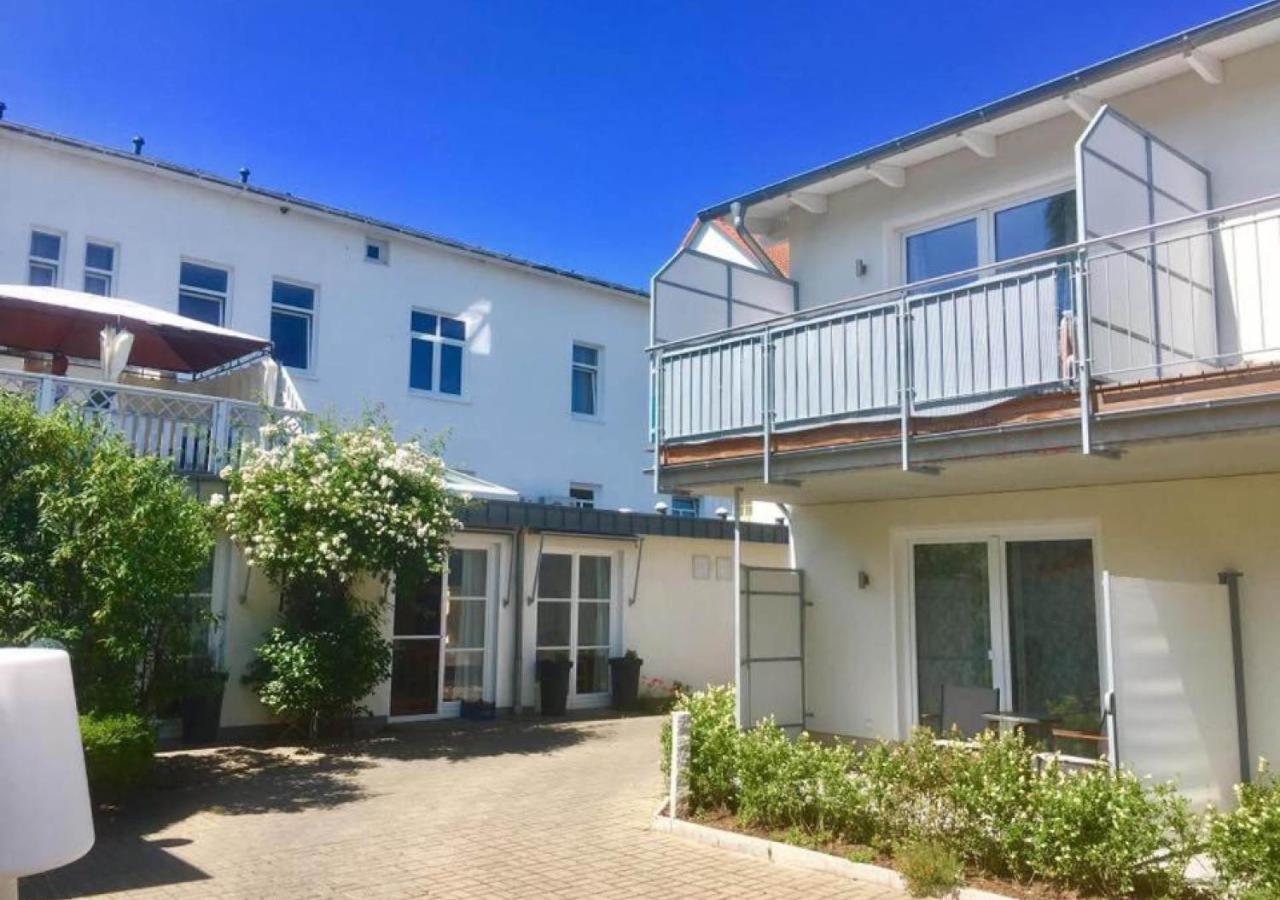 Hotel Zur Traube Kuehlungsborn Exterior foto
